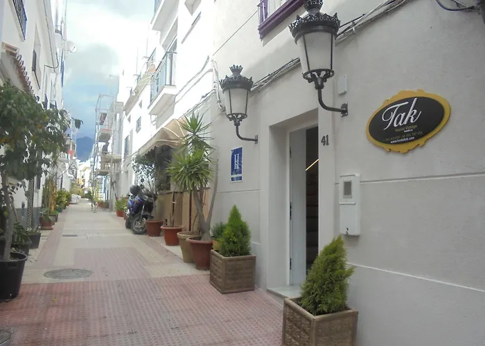 Tak Boutique Old Town